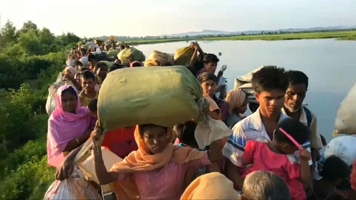 Рохинджа дошли до Бангладеш