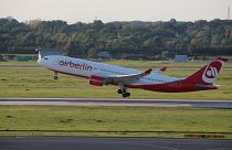 Bye-bye Air-Berlin: A330-Pilot dreht im Tiefflug Ehrenrunde
