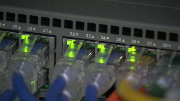 «Κενό ασφαλείας» εντοπίστηκε στο Wi-Fi «Κενό ασφαλείας» εντοπίστηκε στο Wi-Fi