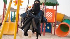 المراة السعودية في طريقها لقيادة الطائرة!