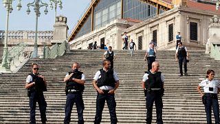 10 Festnahmen in Frankreich: Rechtsextreme wollten Politiker und Muslime angreifen