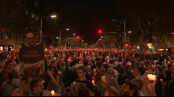 Barcelone : 200 000 personnes dans la rue Barcelone : 200 000 personnes dans la rue