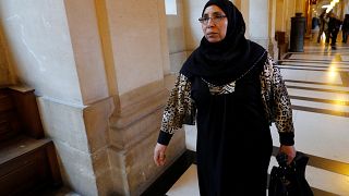 Befragung der Mutter im Merah-Prozess: Streit und Tränen im Gerichtssaal