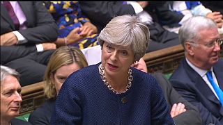 May intenta relanzar las negociaciones del Brexit prometiendo derechos para los europeos