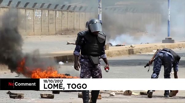Varios muertos en Togo en protestas para limitar mandatos presidenciales Varios muertos en Togo en protestas para limitar mandatos presidenciales