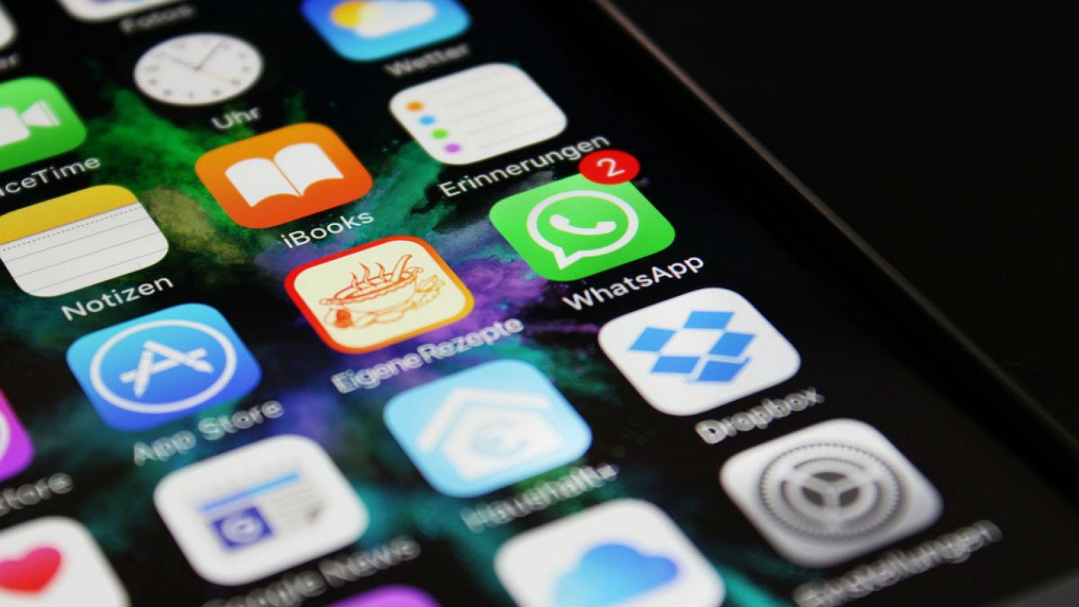 خاصية في تطبيق واتساب تتيح لأصدقائك تتبع تحركاتك، فهل ترغب في ذلك؟