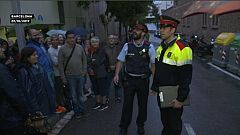 Vídeo: la intervención de dos Mossos el 1-O que se ha vuelto viral