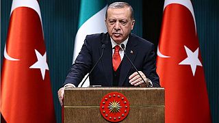Erdoğan: Üç belediye başkanı daha istifa hazırlığı içinde