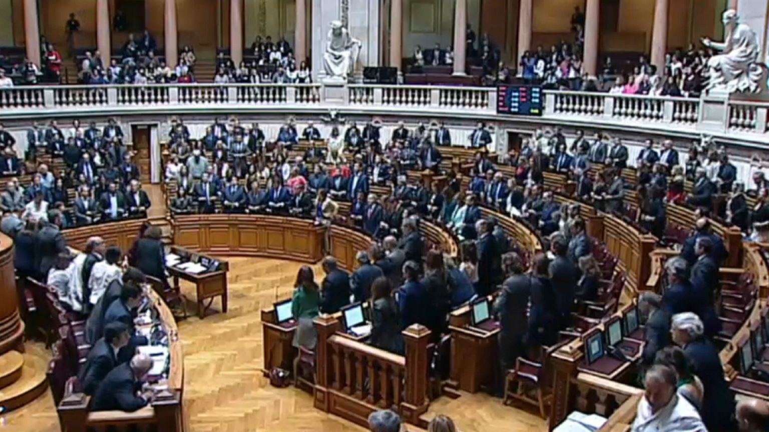 CDS apresenta moção de censura ao Governo