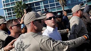 Florida: suprematista Spencer contestato da manifestanti