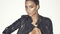 Transgender-Playmate ziert Mittelseite des "Playboy"