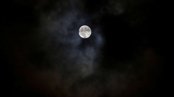 Giant moon cave could one day contain lunar base Giant moon cave could one day contain lunar base
