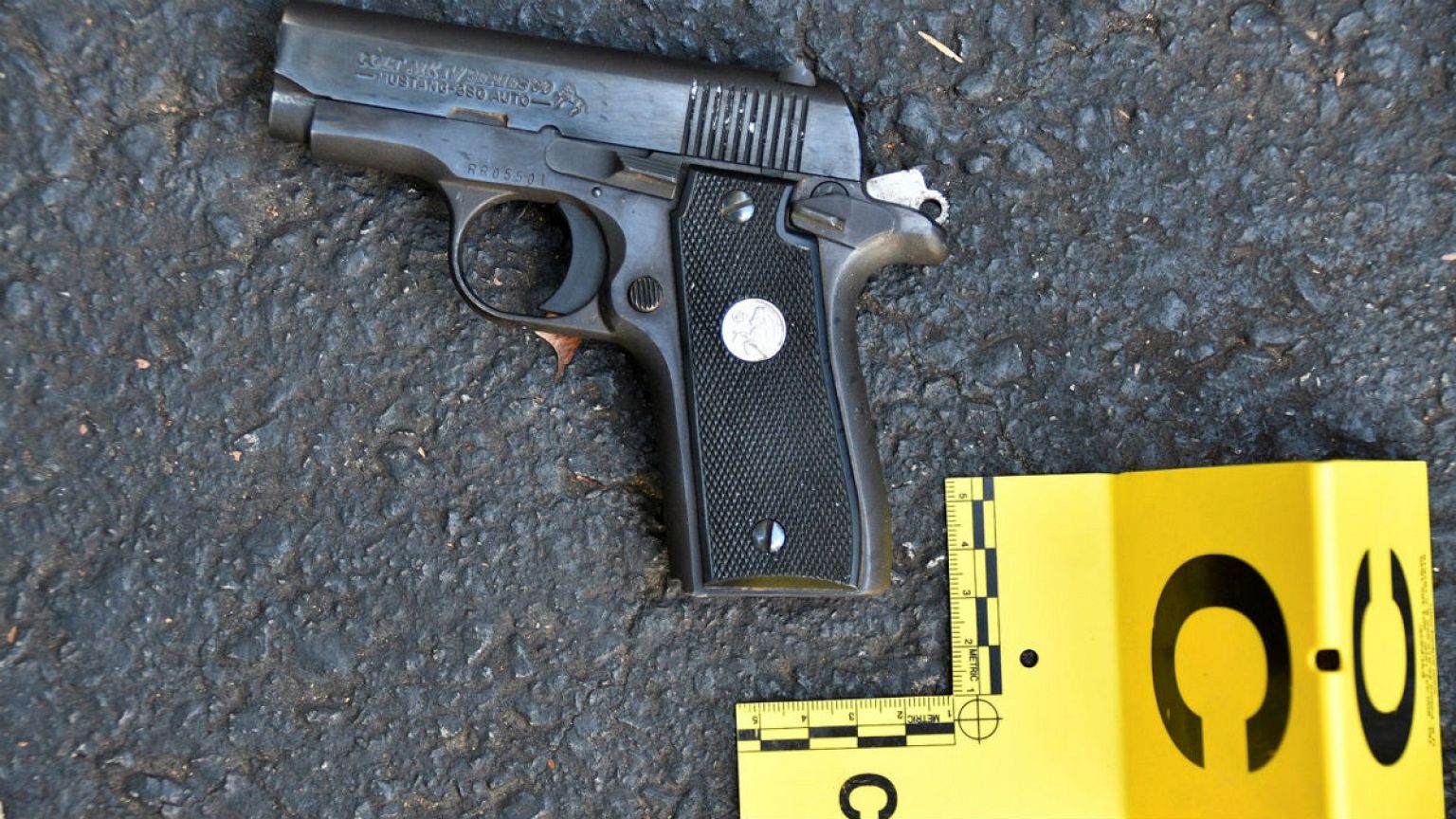 Three million people in US carrying loaded handguns each day, study estimates