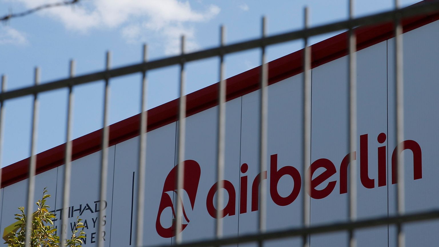 Nicht bezahlt: Air-Berlin-Flugzeug steckt auf Island fest