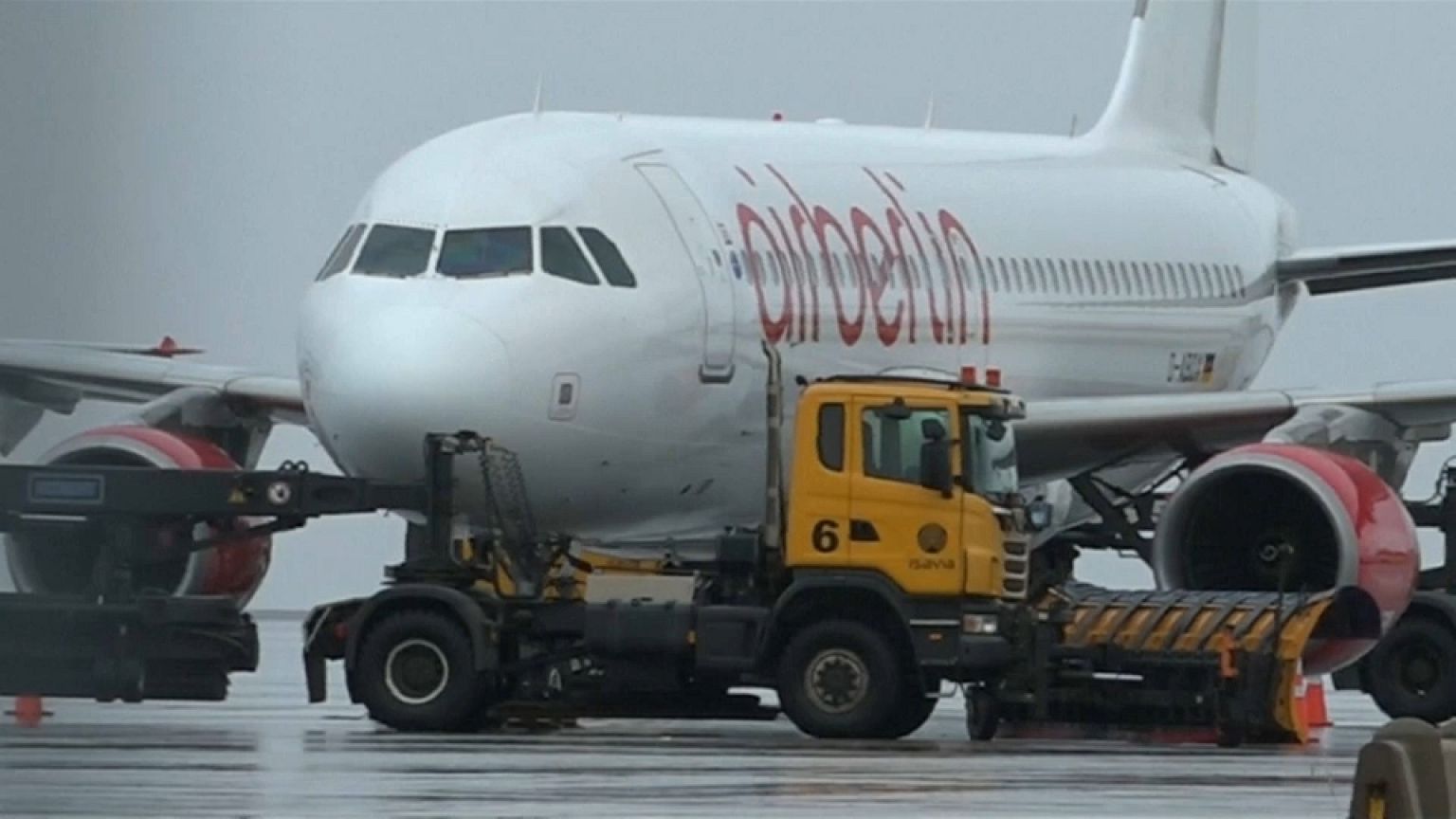 Air-Berlin-Flugzeug hängt auf Island fest