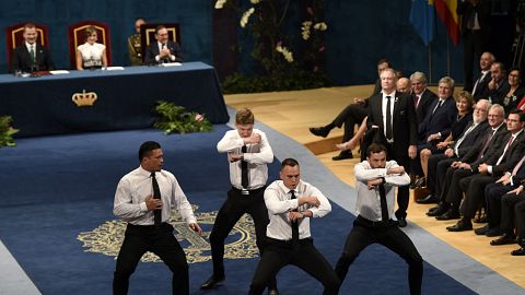 Los All Blacks sorprenden en Campoamor con su tradicional 'Haka'