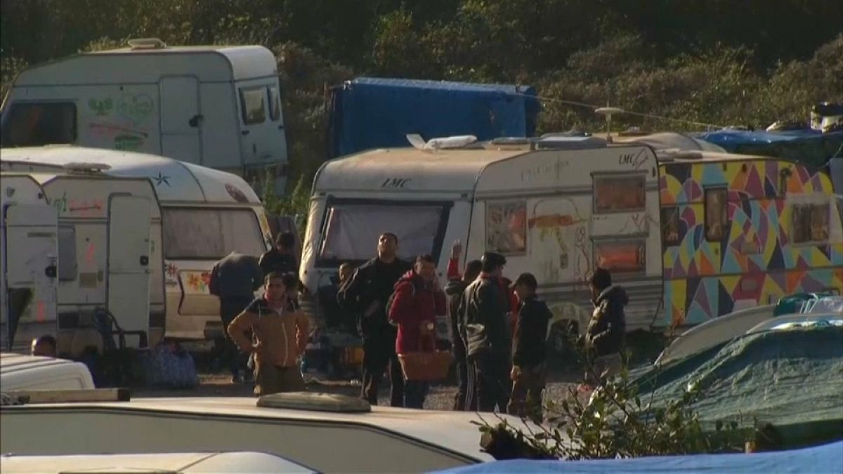 No solution to Calais' migrant problem one year after "jungle" demolition
