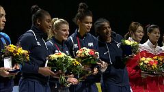 Les Françaises soulèvent le Glaive de Tallin