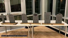 School apologizes for Trump tombstone