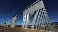 Huit prototypes en lice pour le mur de Trump