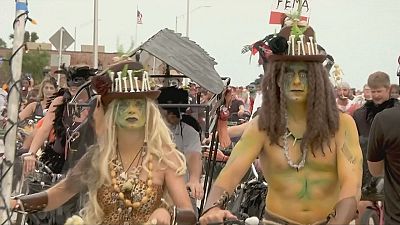 Bisikletli zombiler cadılar bayramını kutladı