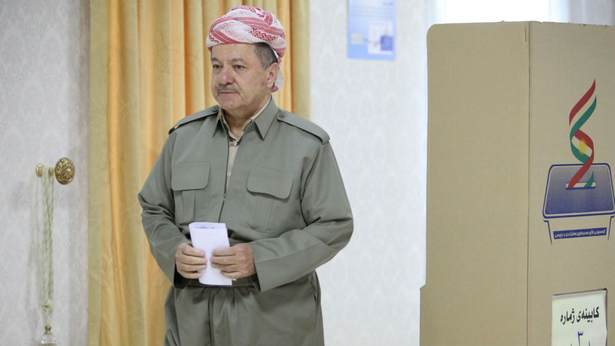 Iraque: Curdos congelam referendo sobre a independência