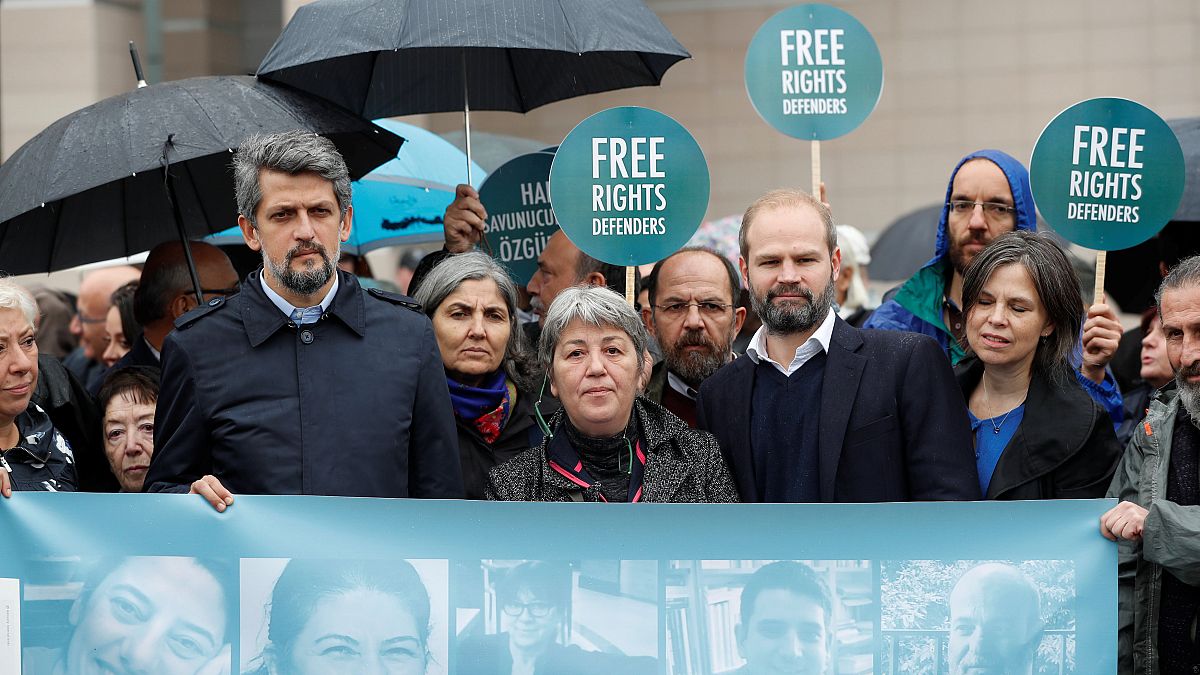 Amnesty International, en procès à Istanbul, dénonce des accusations "absurdes"
