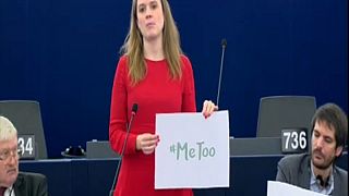 Frauen im Europaparlament sagen "Me too"