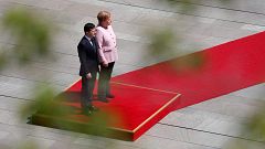 Image: German Chancellor Angela Merkel and Ukrainian President Volodymyr Ze