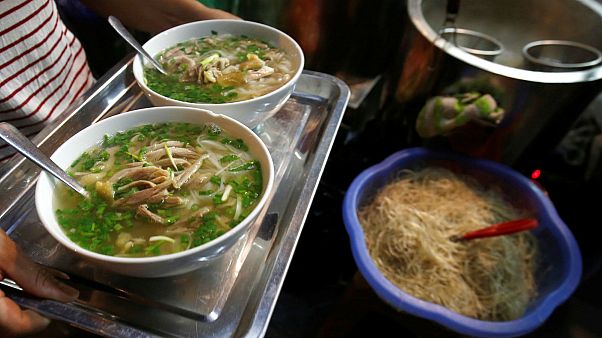 Giappone, forchetta anti-risucchio contro il rumore da noodles Giappone, forchetta anti-risucchio contro il rumore da noodles