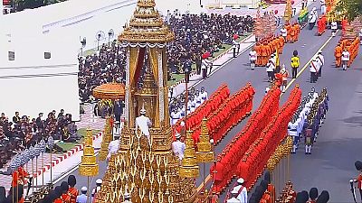 مراسم تشییع جنازه پادشاه تایلند یک سال پس از درگذشتش