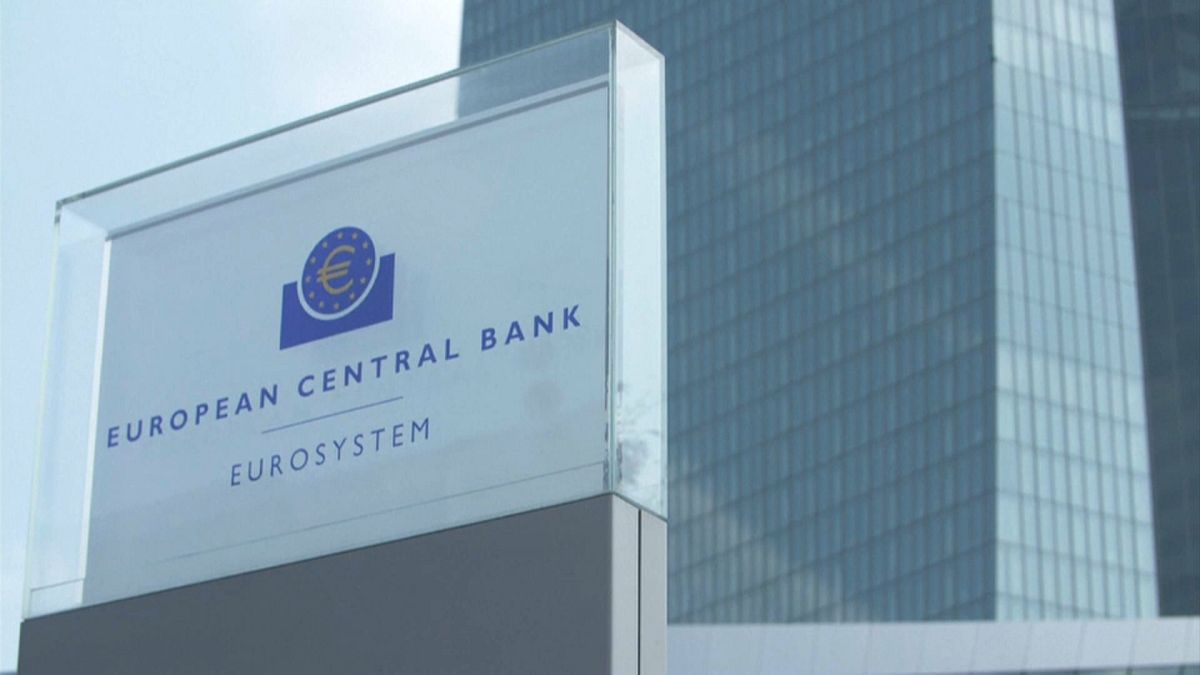 "Перенастройка" политики ЕЦБ