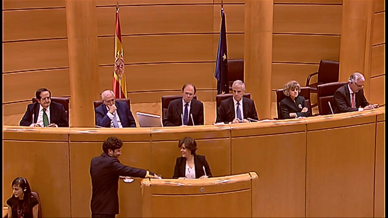 Μαδρίτη σε αυτονομιστές: Εσείς καταλύσατε την αυτονομία