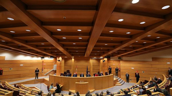 Senado vota medidas a aplicar à Catalunha Senado vota medidas a aplicar à Catalunha