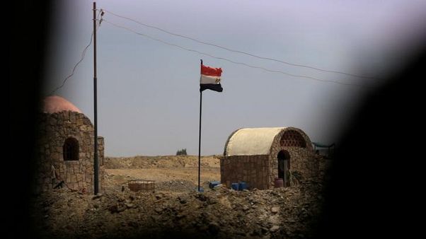 قوات الأمن المصرية تقتل 12 مسلحا في اشتباكات بالصحراء الغربية قوات الأمن المصرية تقتل 12 مسلحا في اشتباكات بالصحراء الغربية
