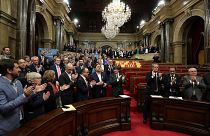 A parlament kikiáltotta Katalónia függetlenségét