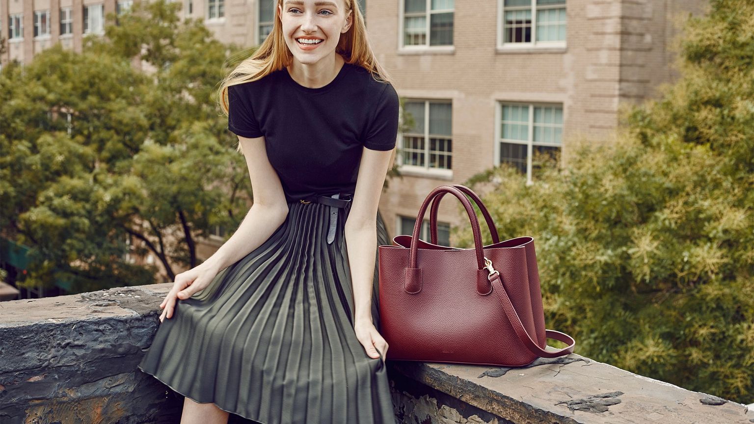 14 shades of vegan bags