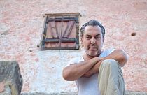 Θησείον: Ο Χρήστος Χατζηπαναγιώτης «συναντά» τον πατέρα του Άμλετ