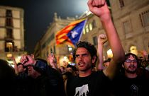 Catalogna: in piazza pro e contro indipendenza