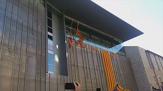 В Жироне спущены испанские флаги