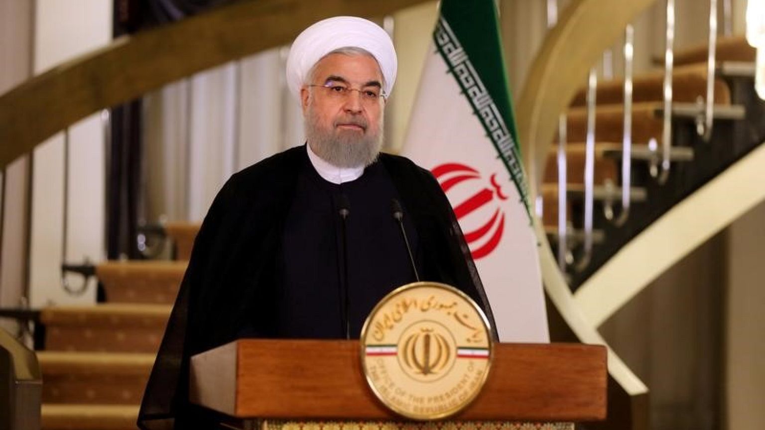 روحاني: "أنتجنا.. وننتج.. وسنواصل إنتاج الصواريخ"