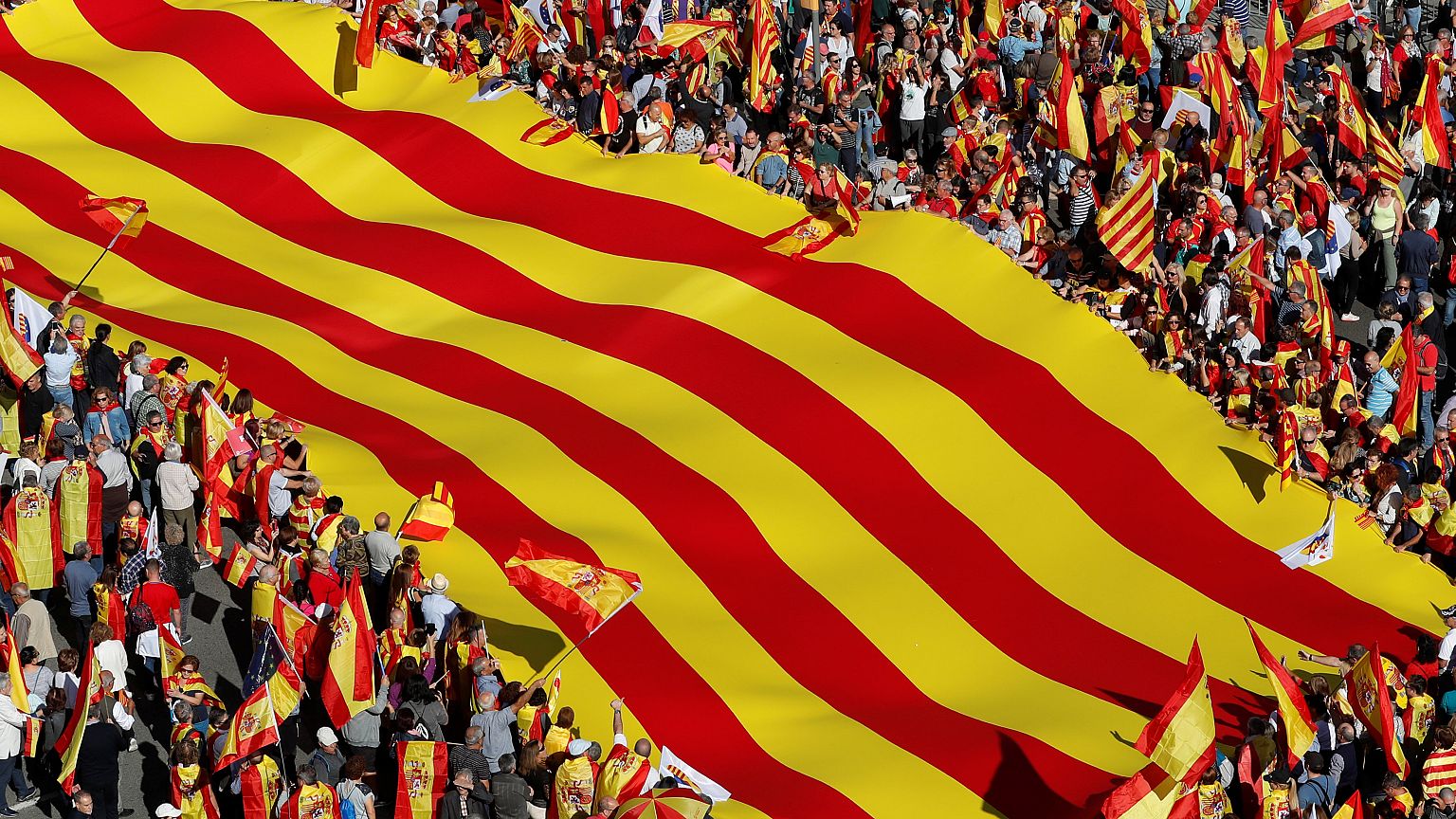 Pro-unity rally fills Barcelona streets