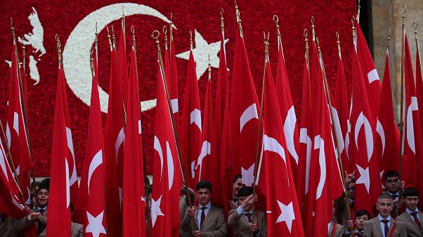 Türkei verhaftet 143 mutmaßliche IS-Terroristen Türkei verhaftet 143 mutmaßliche IS-Terroristen