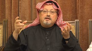 كاتب سعودي: شيك ب4 مليارات دولار يحل الأزمة الخليجية