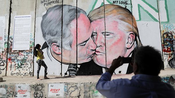 Bruderkuss in Bethlehem: Neues Trump-Graffito Bruderkuss in Bethlehem: Neues Trump-Graffito