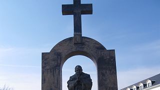 Pope statue in French town sparks row