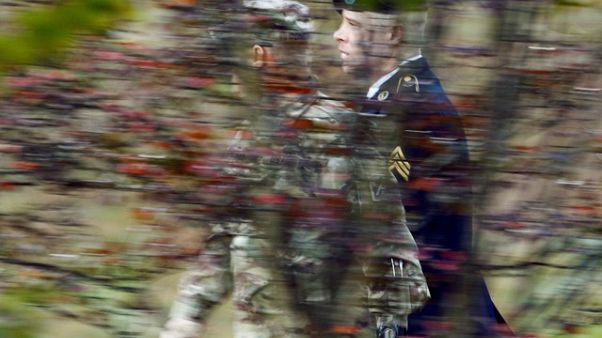 Gericht blockiert Ausschluss von Transgendern vom Militärdienst Gericht blockiert Ausschluss von Transgendern vom Militärdienst