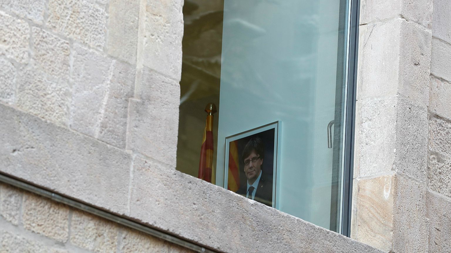 Wie Tim und Struppi? Parodien von Puigdemont in Brüssel