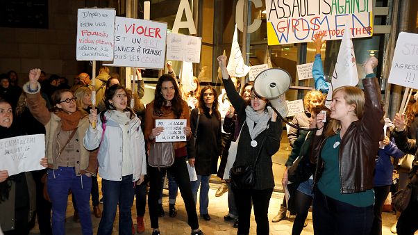 Nackter Protest gegen Polanski Nackter Protest gegen Polanski
