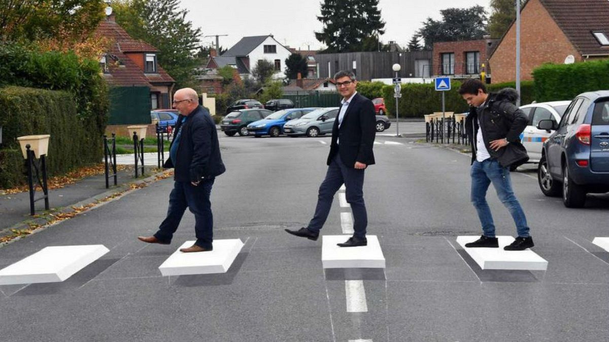 معبر للمشاة ثلاثي الأبعاد لأول مرة في فرنسا